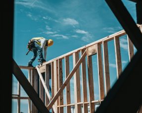man building by josh-olalde-from-unsplash