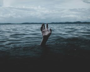 depression and drowning by stormseeker-rX12B5uX7QM-unsplash